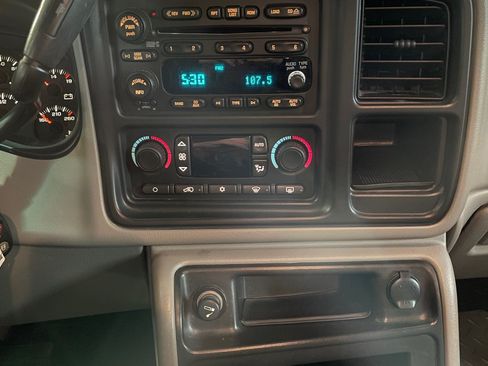 Used 2006 GMC Sierra 2500 SLT w/ Onstar Plus Package image 6