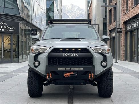 Used 2017 Toyota 4Runner TRD Pro AWD/4WD image 2