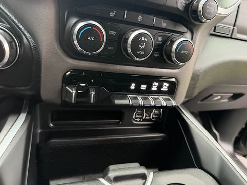 Used 2021 RAM 1500 Big Horn AWD/4WD image 11