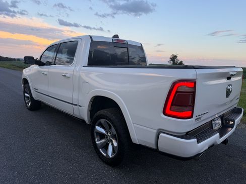 Used 2019 RAM 1500 Limited AWD/4WD image 19