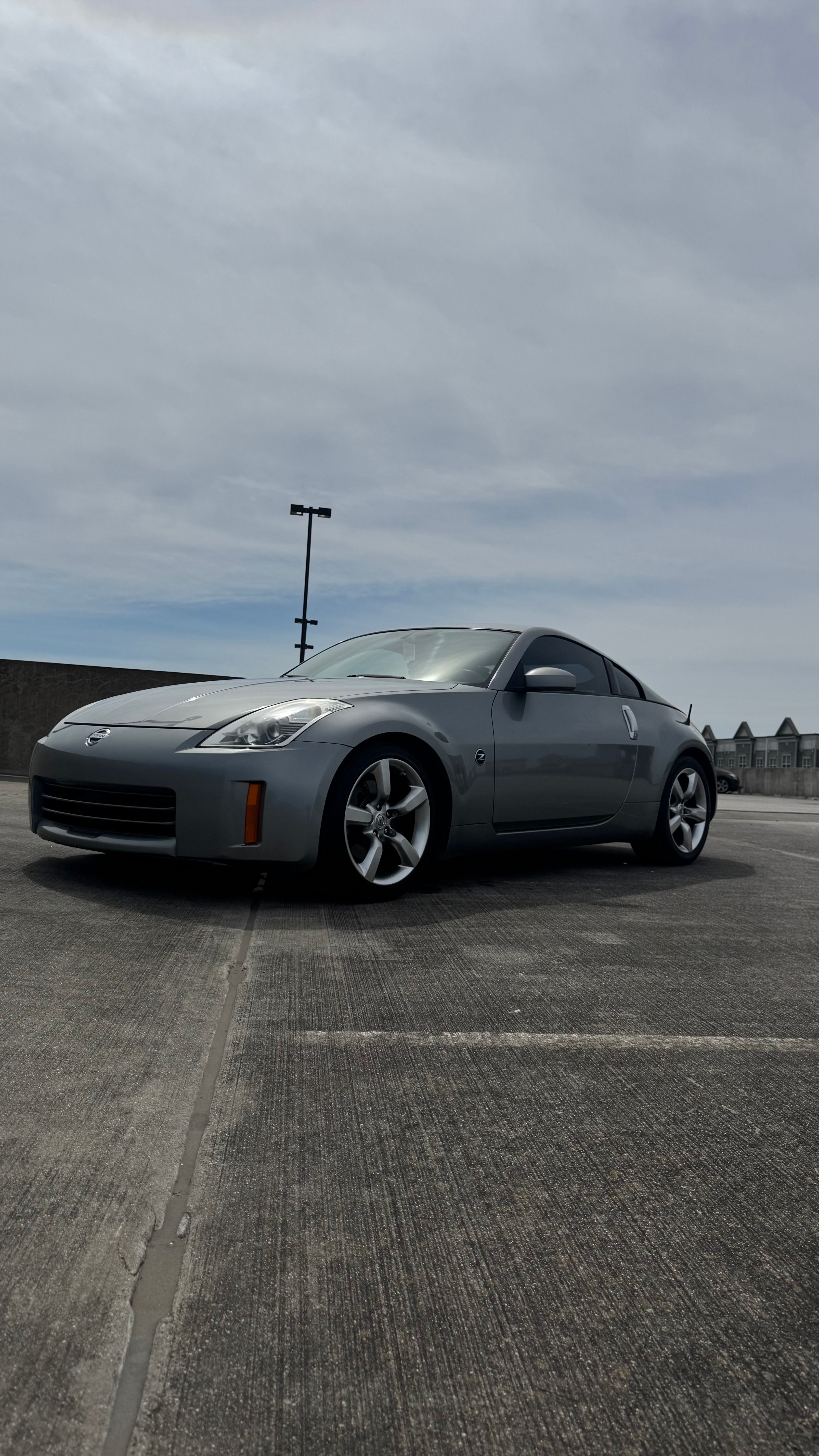 Used 2006 Nissan 350Z Coupe RWD image 5