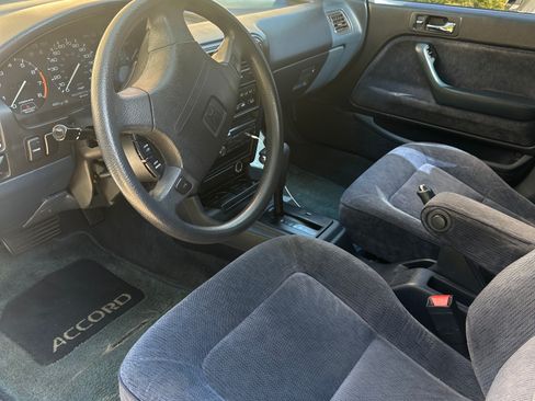 Used 1993 Honda Accord LX image 6