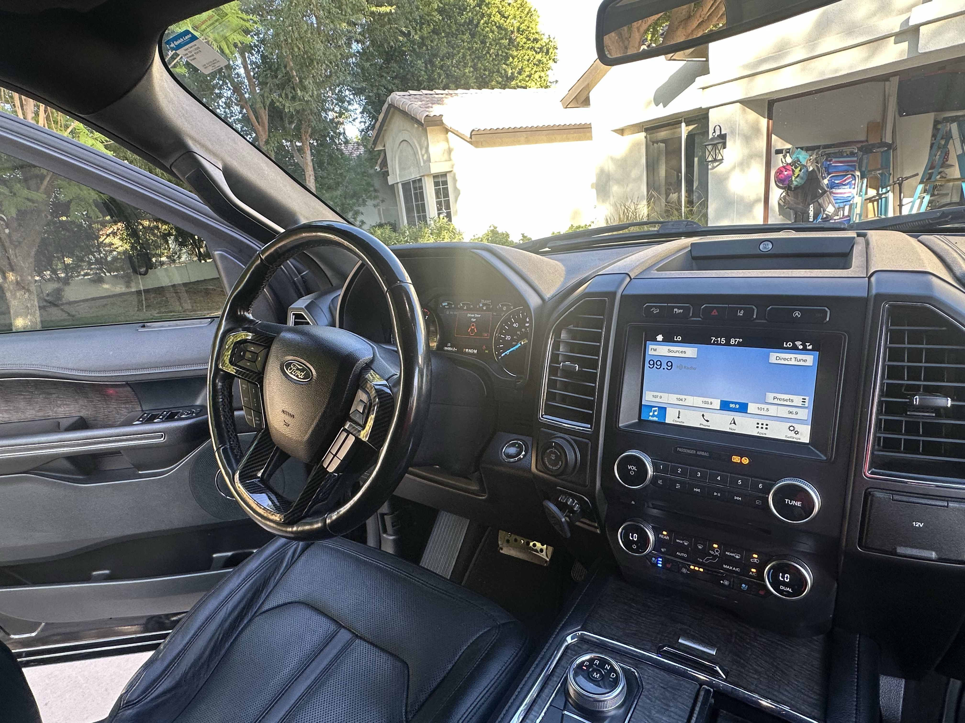 Used 2018 Ford Expedition Limited w/ Equipment Group 301A AWD/4WD image 10