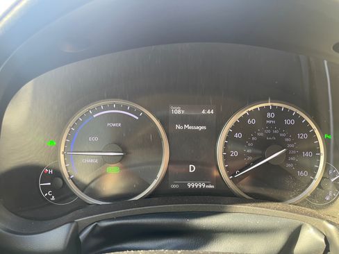 Used 2019 Lexus NX 300h AWD w/ Premium Package image 8