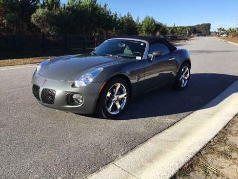 Used 2008 Pontiac Solstice GXP w/ Premium Package RWD image 8