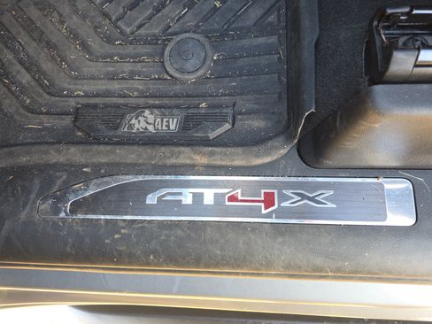 Used 2024 GMC Sierra 1500 AT4X w/ AT4X AEV Edition image 9