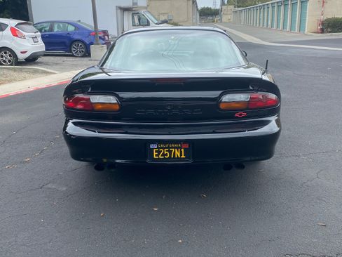 Used 2002 Chevrolet Camaro Z28 w/ Preferred Equipment Group 2 RWD image 8