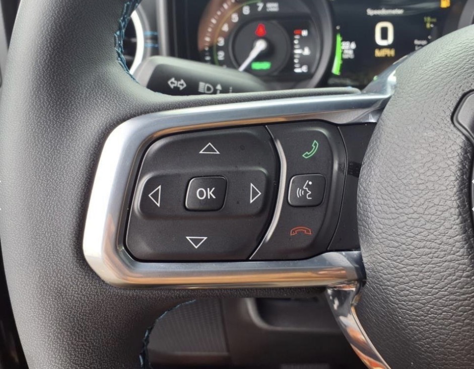 Used 2024 Jeep Wrangler High Altitude AWD/4WD image 26