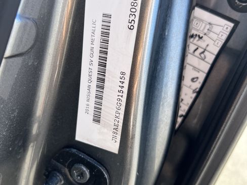 Used 2016 Nissan Quest SV image 2