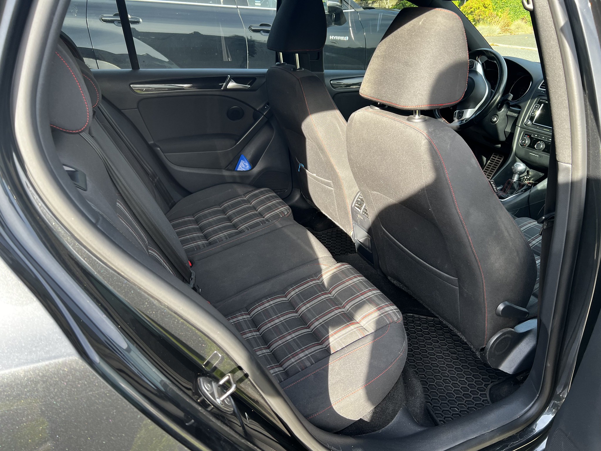 Used 2012 Volkswagen GTI 4-Door FWD image 2