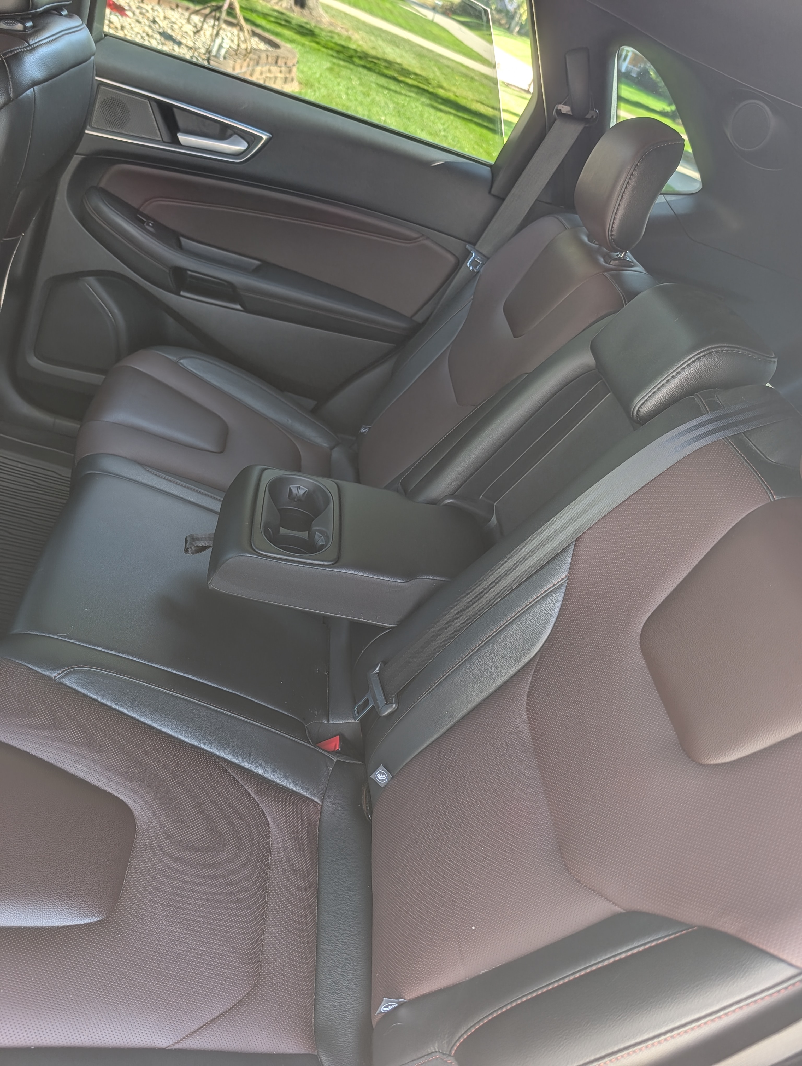 Used 2021 Ford Edge Titanium w/ Equipment Group 301A AWD/4WD image 15