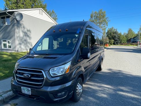 Used 2020 Ford Transit 350 XLT RWD image 5