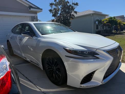Used 2019 Lexus LS 500 w/ Interior Upgrade Package image 19