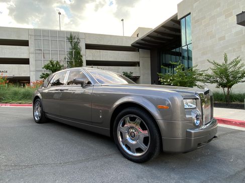 Used 2007 Rolls-Royce Phantom Sedan image 13