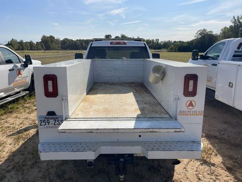 Used 2020 Chevrolet Silverado 2500 W/T w/ WT Convenience Package image 2