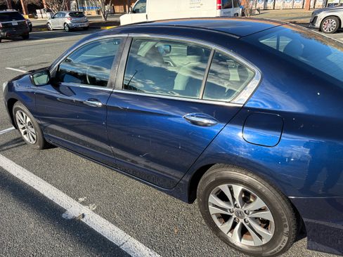 Used 2015 Honda Accord LX image 2