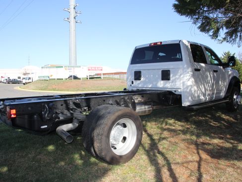 Used 2025 RAM 5500 Tradesman image 12