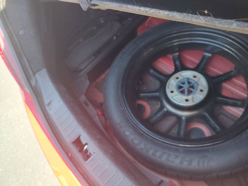 Used 2013 Hyundai Genesis 3.8 image 13