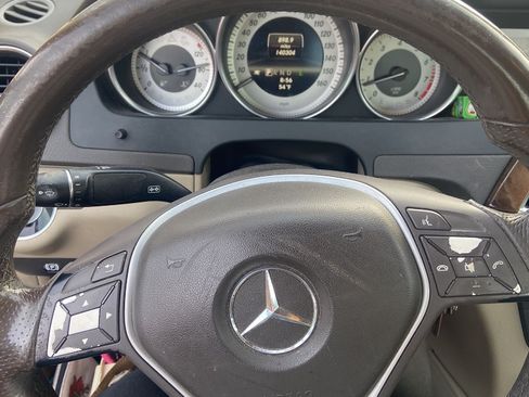 Used 2013 Mercedes-Benz C 250 Sedan image 6