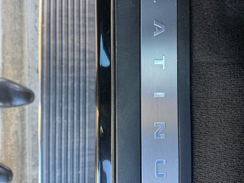 Used 2019 Ford F250 Platinum w/ Platinum Ultimate Package image 16