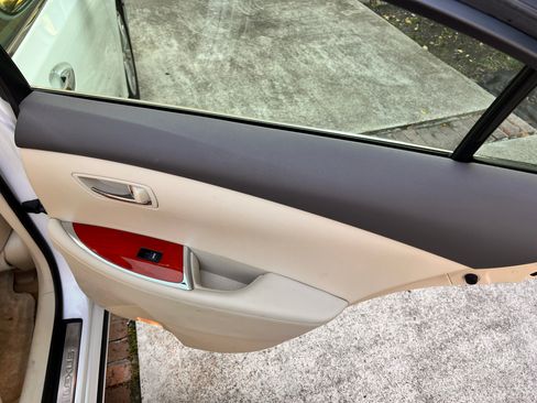 Used 2012 Lexus ES 350 FWD image 14