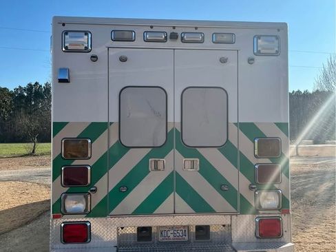 Used 2013 RAM 4500 Tradesman w/ Ambulance Prep Group image 5