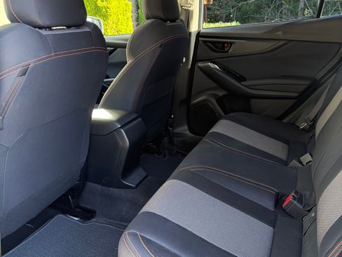 Used 2021 Subaru Crosstrek 2.0i Premium w/ Moonroof Package image 12