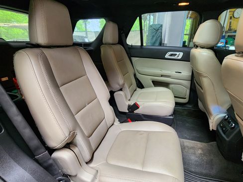 Used 2014 Ford Explorer Limited w/ Equipment Group 302A image 16