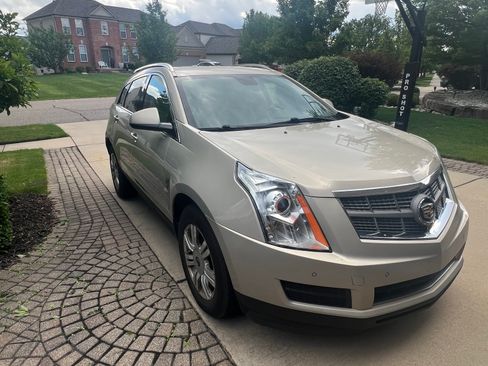 Used 2012 Cadillac SRX Luxury AWD/4WD image 4