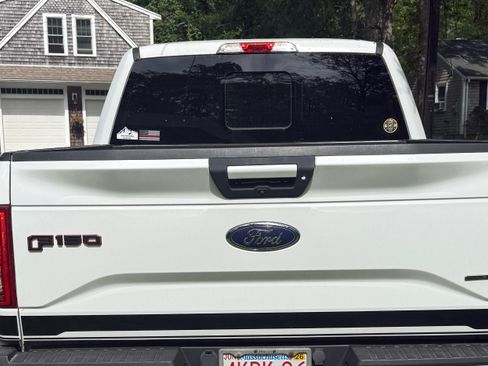 Used 2016 Ford F150 XLT w/ Equipment Group 302A Luxury AWD/4WD image 11