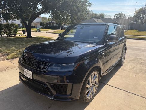 Used 2020 Land Rover Range Rover Sport HSE Dynamic image 2