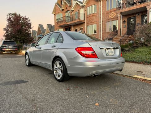 Used 2012 Mercedes-Benz C 300 4MATIC Sedan image 6