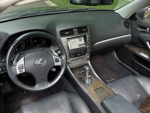 Used 2012 Lexus IS 250C w/ Luxury Pkg RWD image 4
