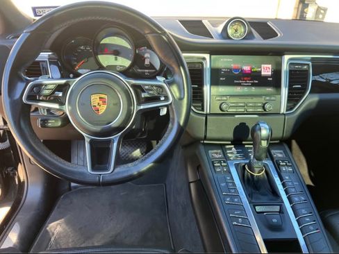 Used 2017 Porsche Macan S image 5