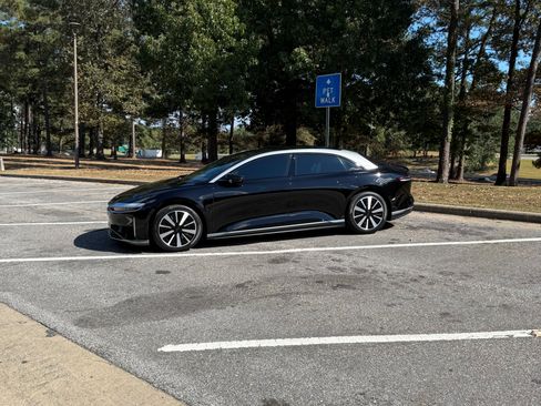 Used 2024 Lucid Air Touring image 13