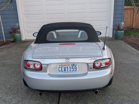 Used 2007 MAZDA MX-5 Miata Grand Touring w/ Premium Pkg image 16