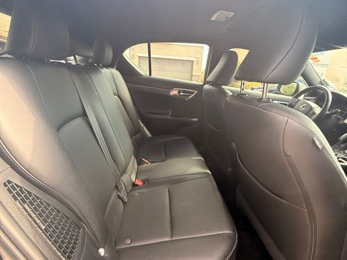 Used 2015 Lexus CT 200h w/ F Sport w/Nuluxe Interior FWD image 8
