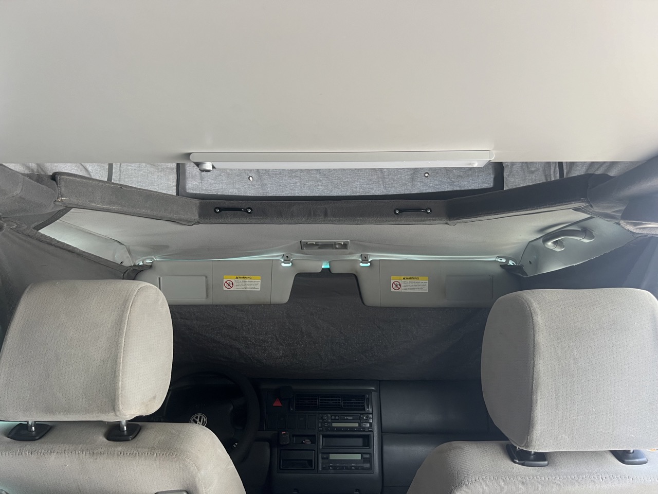 Used 2002 Volkswagen Eurovan GLS FWD image 17