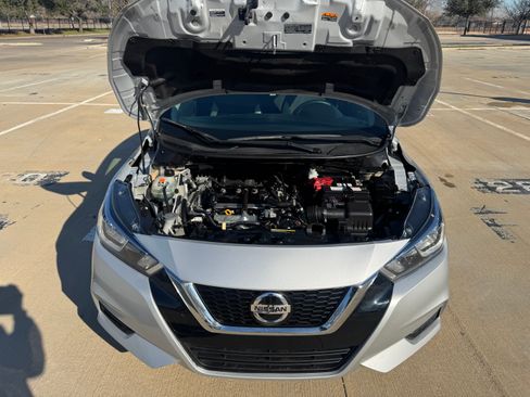 Used 2021 Nissan Versa SV image 5