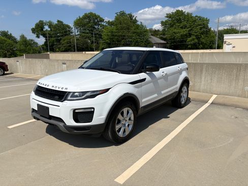 Used 2017 Land Rover Range Rover Evoque SE Premium AWD/4WD image 2