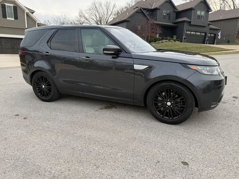 Used 2018 Land Rover Discovery HSE Luxury image 5