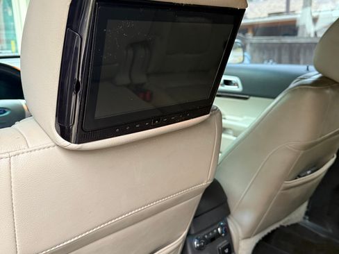 Used 2013 Ford Explorer Limited image 9