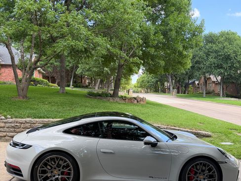 Used 2023 Porsche 911 Carrera 4S AWD/4WD image 8