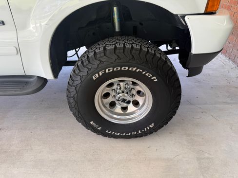 Used 2001 Ford F250 4x4 Regular Cab Super Duty image 17