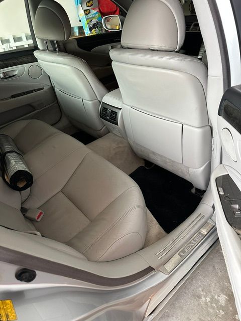 Used 2010 Lexus LS 460 RWD image 10