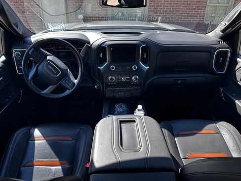 Used 2022 GMC Sierra 1500 AT4 w/ AT4 Premium Package image 2