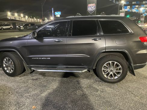 Used 2014 Jeep Grand Cherokee Limited AWD/4WD image 6