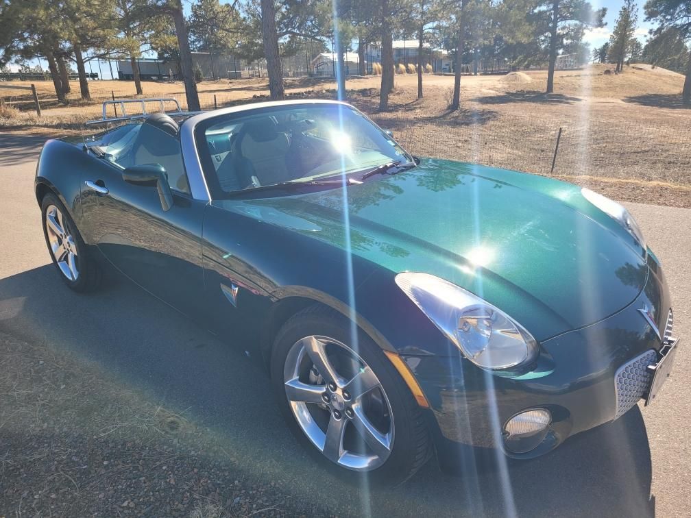 Used 2006 Pontiac Solstice Convertible w/ Premium Package RWD image 11