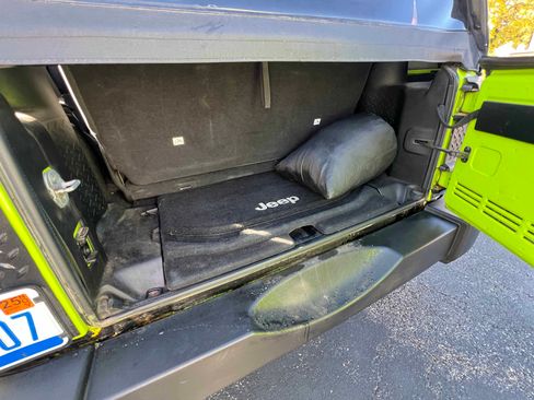 Used 2012 Jeep Wrangler Sport w/ Black Appearance Group image 12