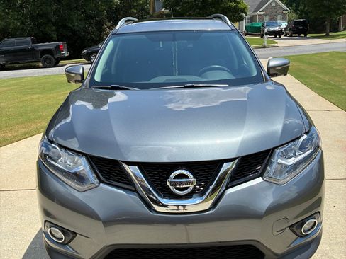 Used 2015 Nissan Rogue SL w/ SL Premium Package FWD image 4